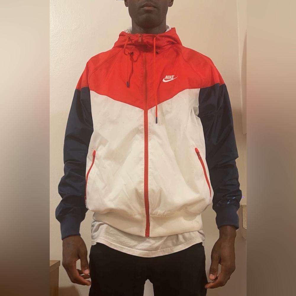 Classic Nike Windrunner Colorblock Jacket – Red, White, and Navy – Size M